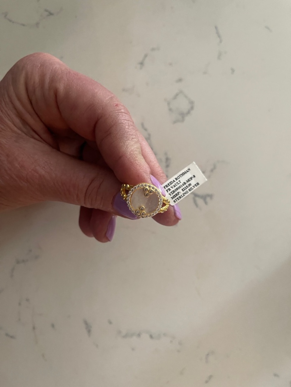 Freda Rothman size 7 gold ring - Picture 2 of 6